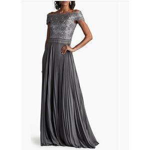 Tadashi Shoji Sequin Bodice Short Sleeve Gown - Size 18